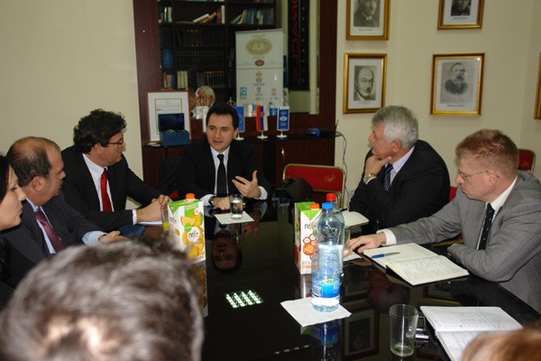 Господин Божидар Ђелић посетио ИЕН