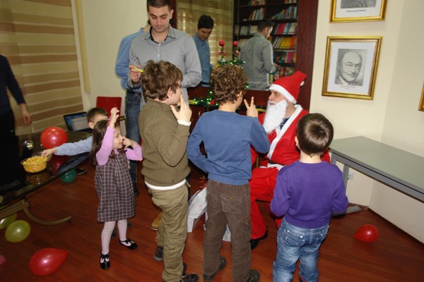 New Year’s gifts for children of IES employees