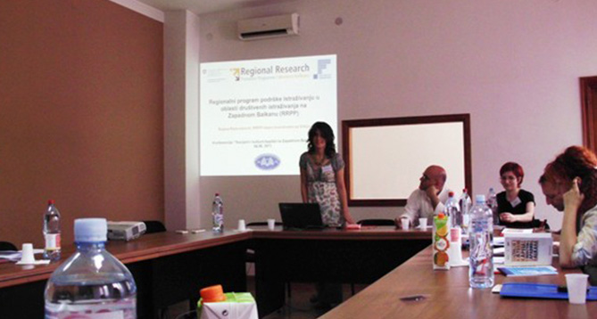 Ма Бојана Радовановић на конференцији