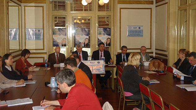 The Promotion of Macroeconomic Analyses and Prognoses - MAP 1-2/2013