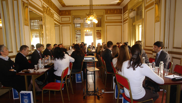 Округли сто "Перспективе запошљавања и нови професионални захтеви финансијског сектора"